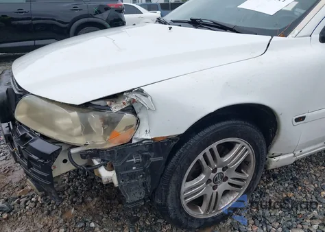 2005 Volvo S60 2.5T from USA, damaged, VIN YV1RS592352431084